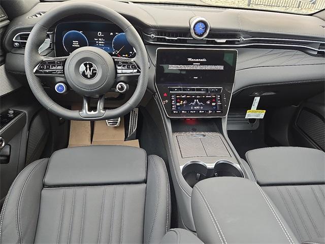 new 2025 Maserati Grecale car, priced at $91,065