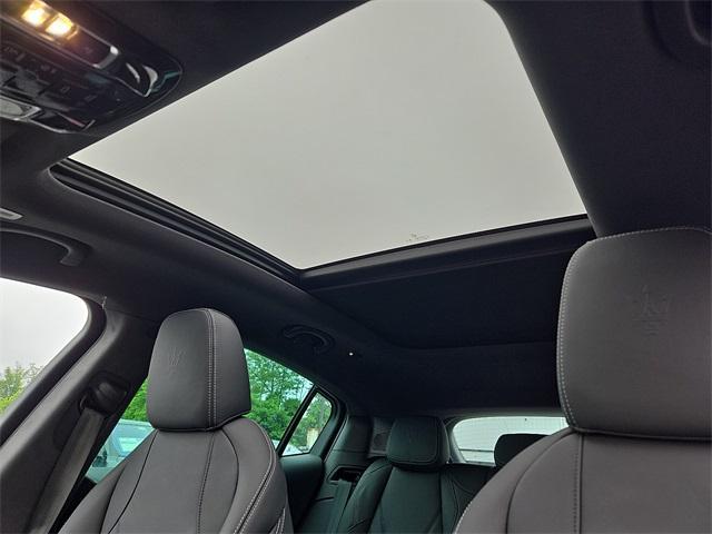 new 2025 Maserati Grecale car, priced at $89,915
