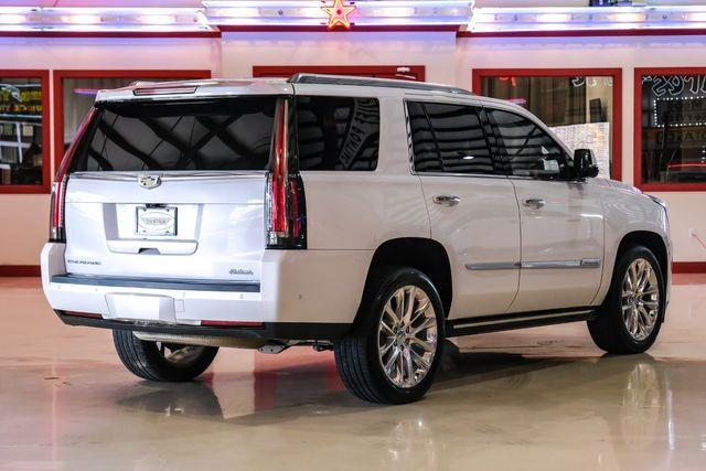 used 2020 Cadillac Escalade car, priced at $39,993