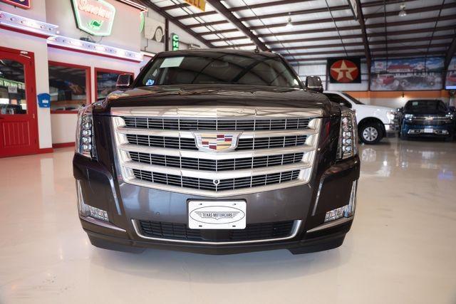 used 2017 Cadillac Escalade car, priced at $29,772