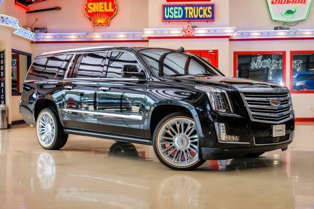 used 2020 Cadillac Escalade ESV car, priced at $37,772