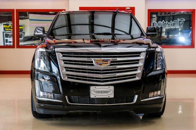 used 2020 Cadillac Escalade ESV car, priced at $37,772