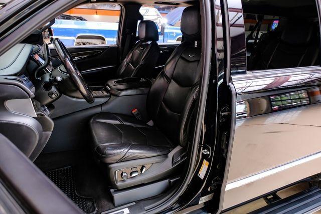 used 2020 Cadillac Escalade ESV car, priced at $37,772
