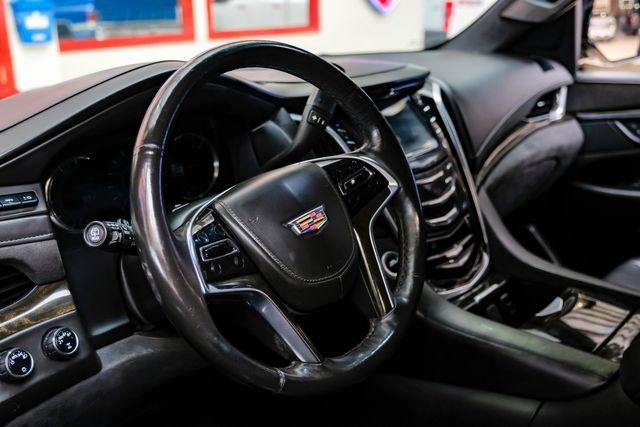 used 2020 Cadillac Escalade ESV car, priced at $37,772