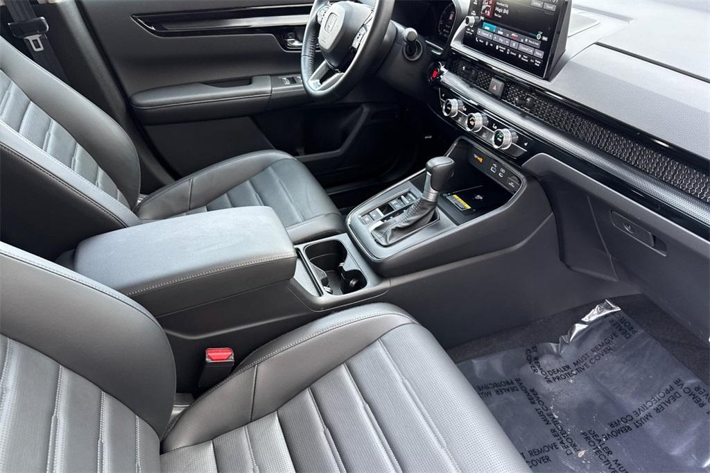used 2025 Honda CR-V car, priced at $35,295
