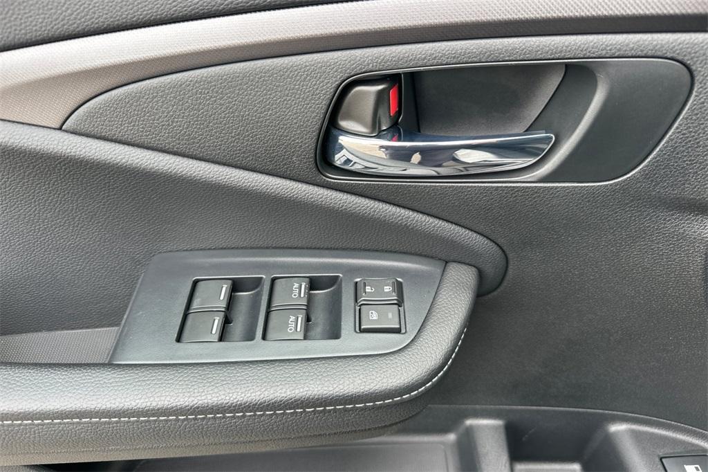 used 2024 Honda Ridgeline car, priced at $37,995