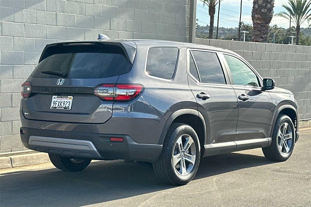 used 2023 Honda Pilot car, priced at $40,095