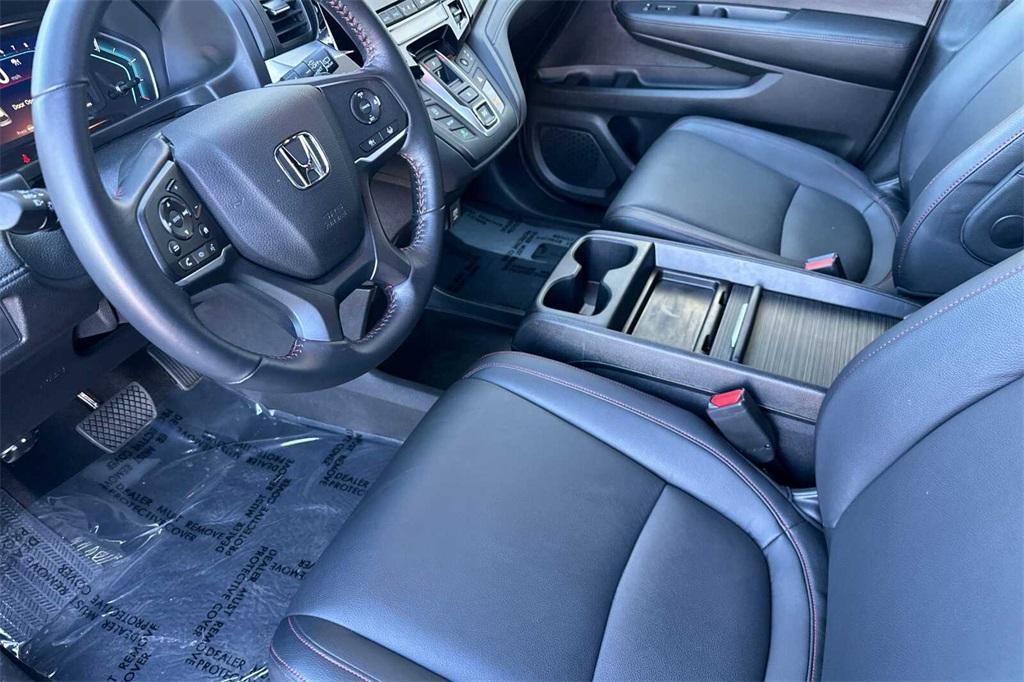 used 2024 Honda Odyssey car, priced at $38,795