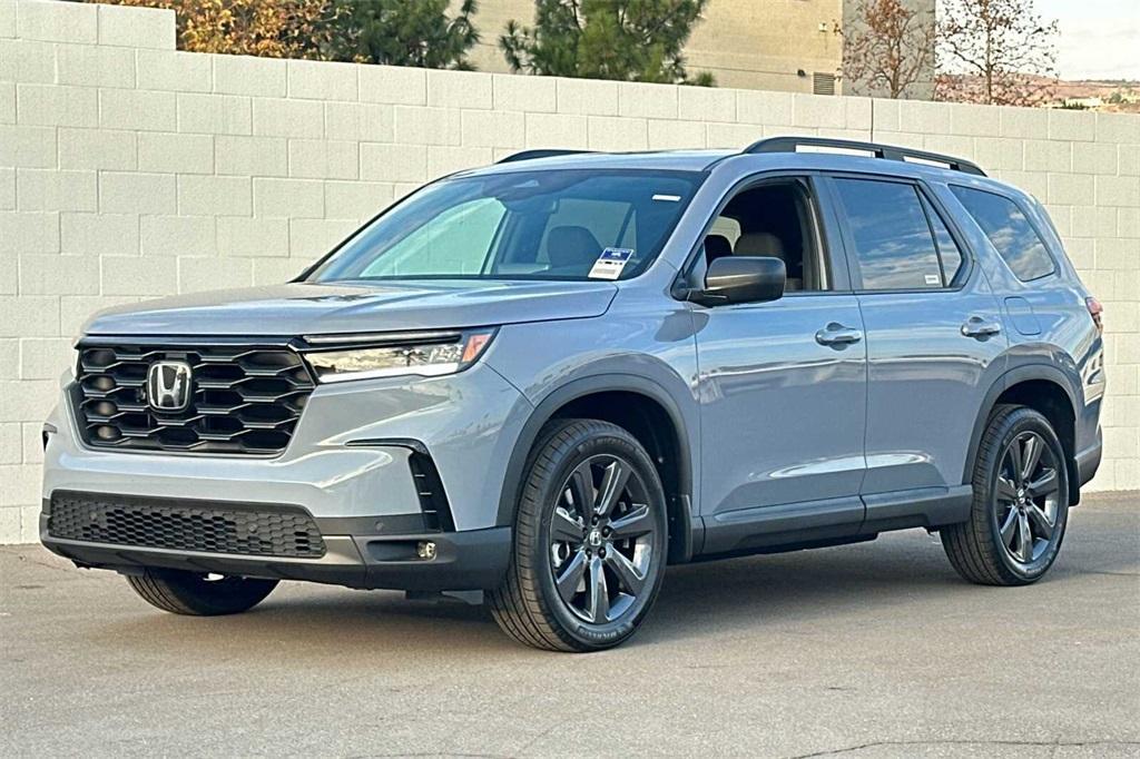 new 2025 Honda Pilot car, priced at $44,150