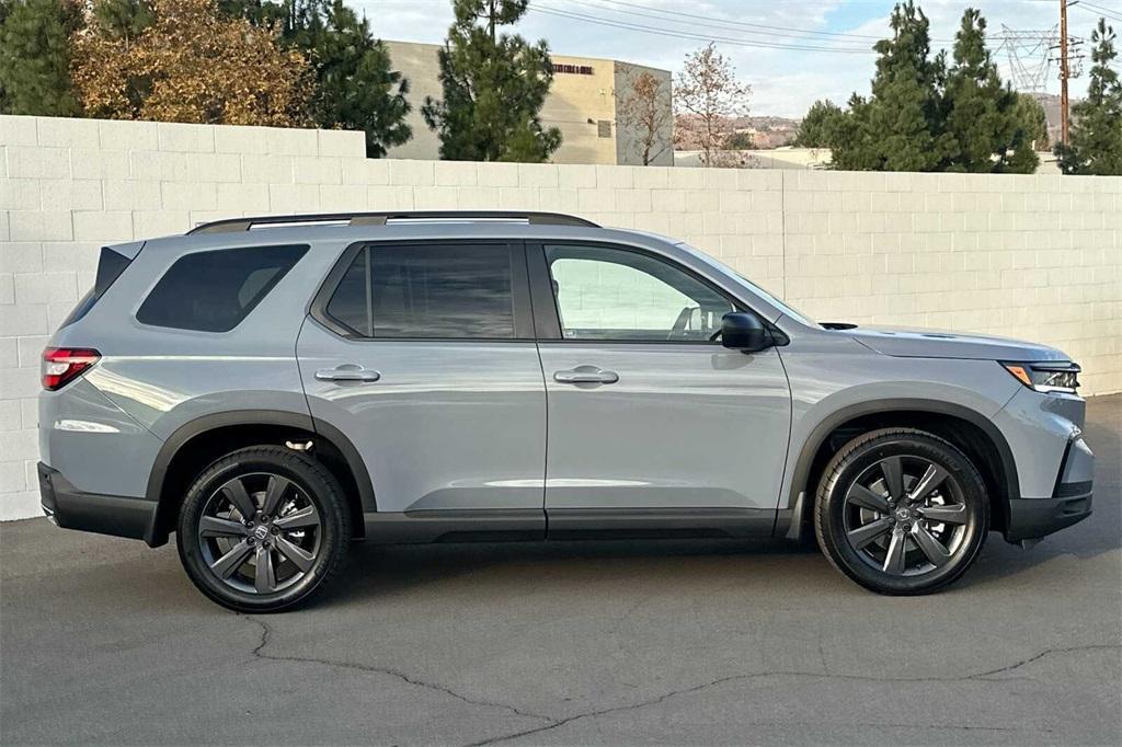 new 2025 Honda Pilot car, priced at $44,150