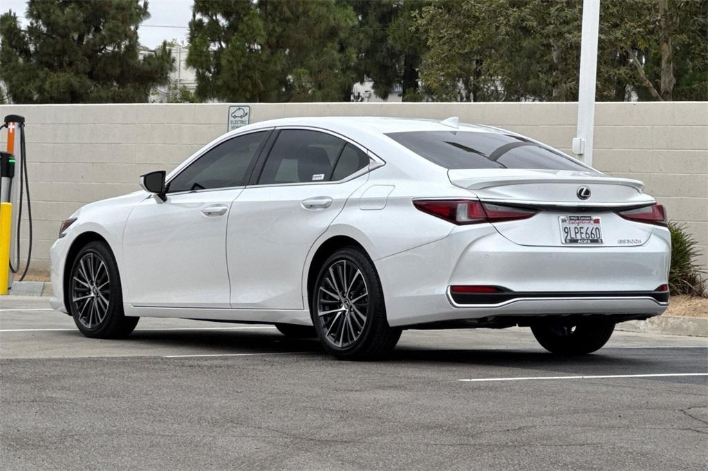 used 2024 Lexus ES 300h car, priced at $43,995