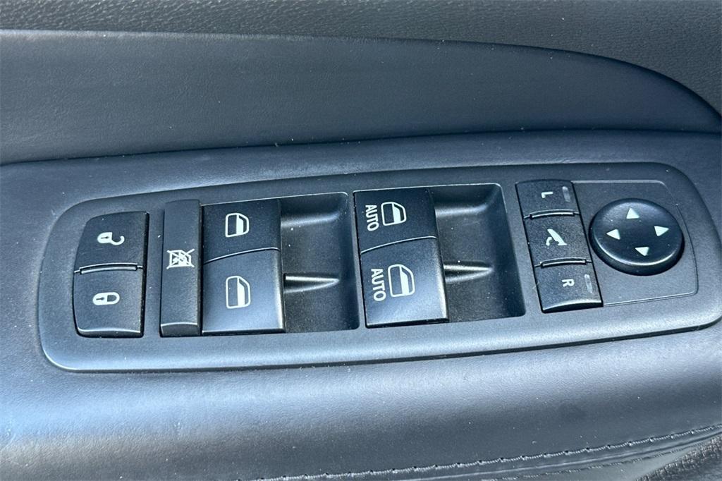 used 2018 Jeep Grand Cherokee car, priced at $20,095