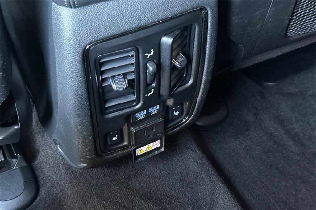 used 2018 Jeep Grand Cherokee car, priced at $20,095