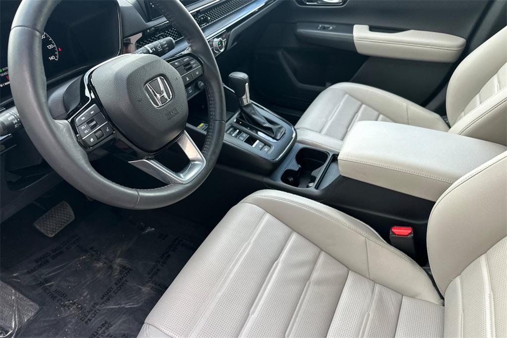 used 2023 Honda CR-V car, priced at $31,995