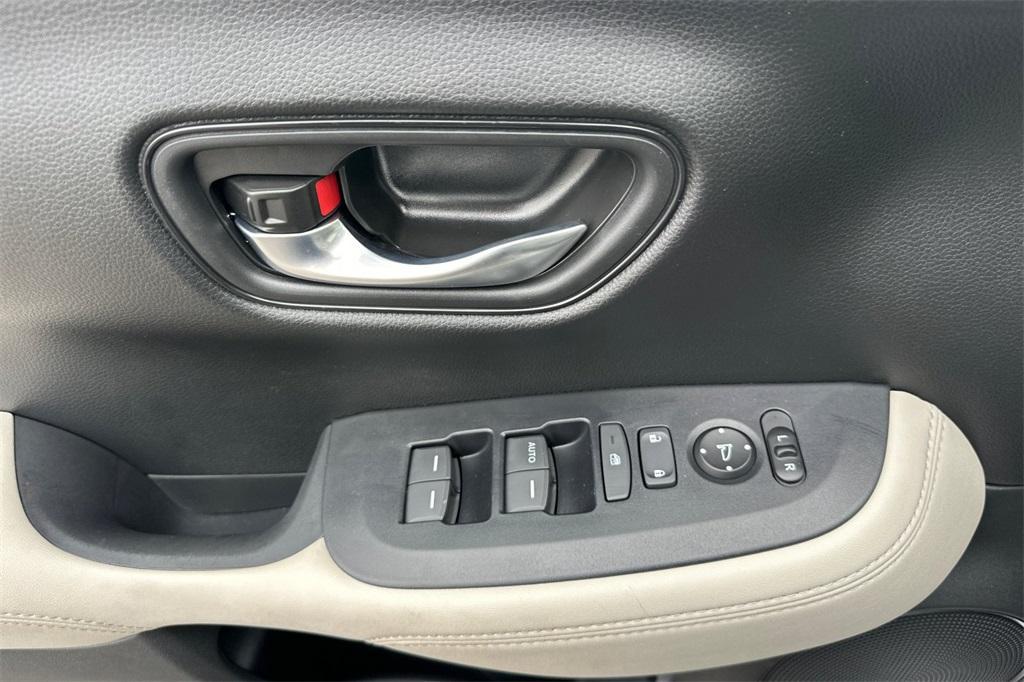 used 2025 Honda HR-V car, priced at $24,995