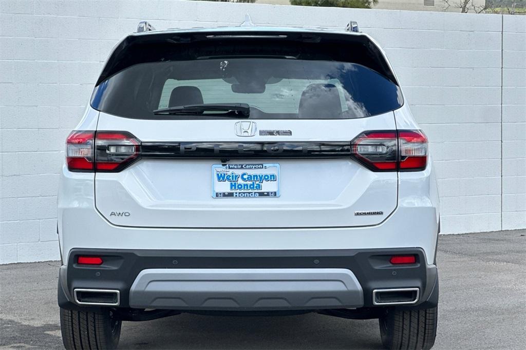 new 2025 Honda Pilot car, priced at $52,280