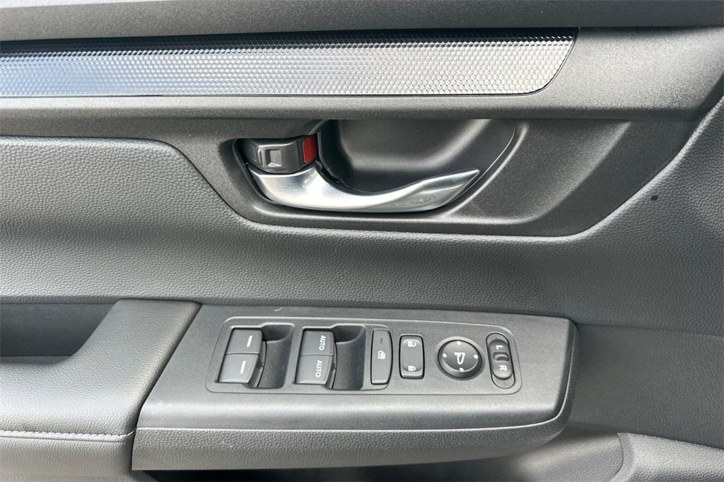 used 2025 Honda CR-V car, priced at $32,995