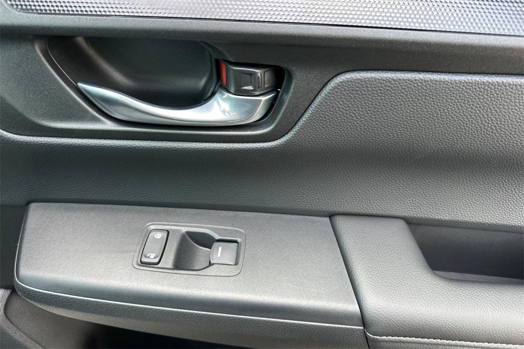 used 2025 Honda CR-V car, priced at $32,995