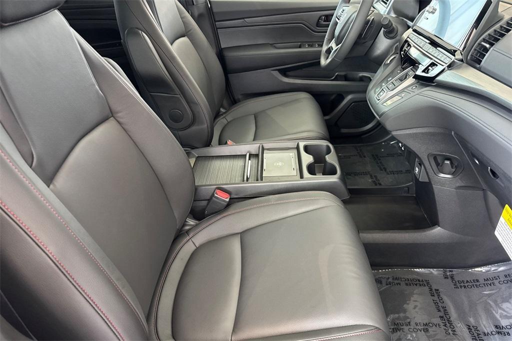 new 2026 Honda Odyssey car, priced at $45,845