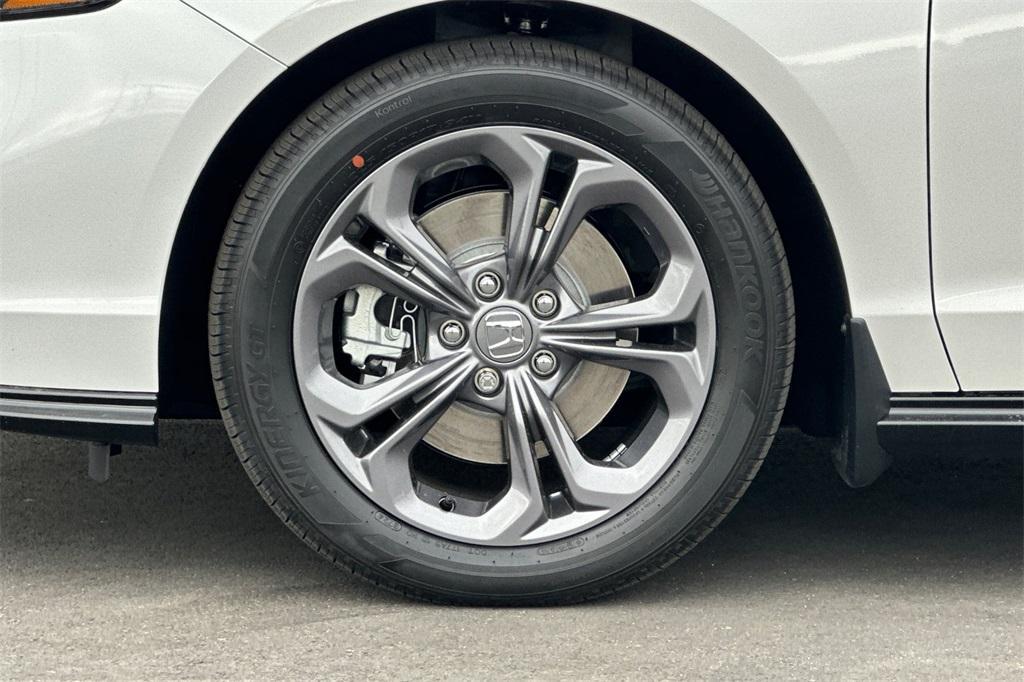 new 2025 Honda Accord Hybrid car, priced at $35,036