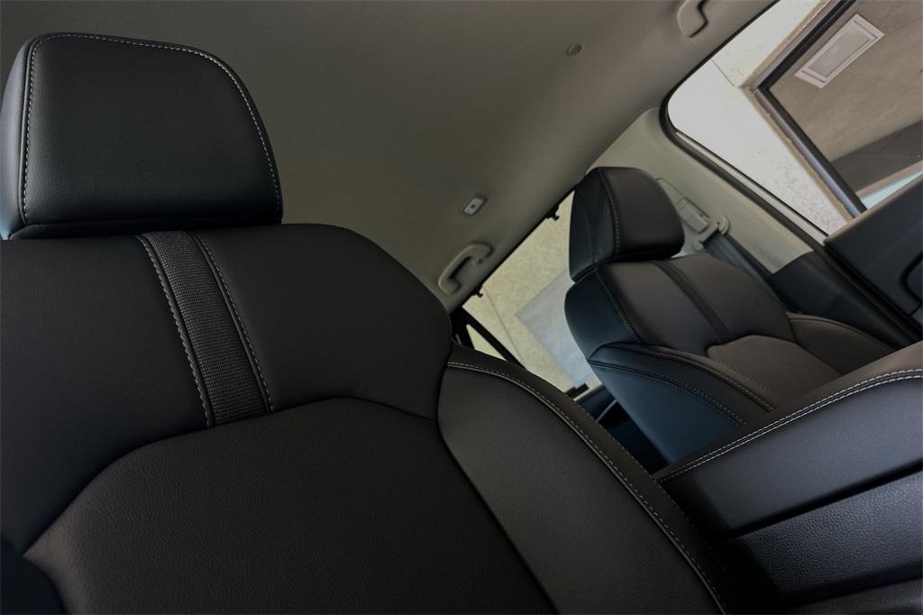 new 2025 Honda Pilot car, priced at $44,651