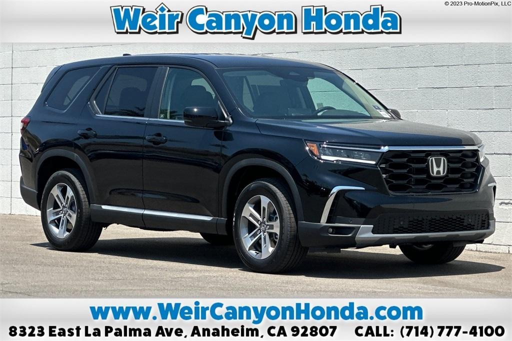 new 2025 Honda Pilot car, priced at $44,651