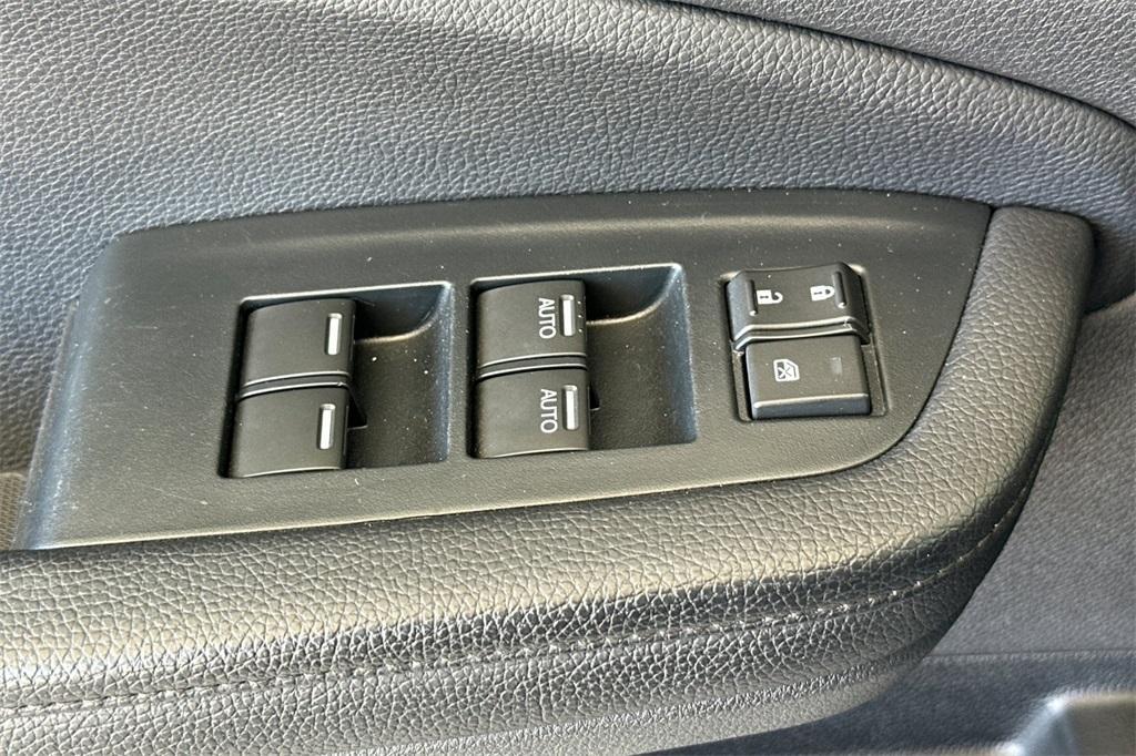 used 2022 Honda Pilot car, priced at $36,895