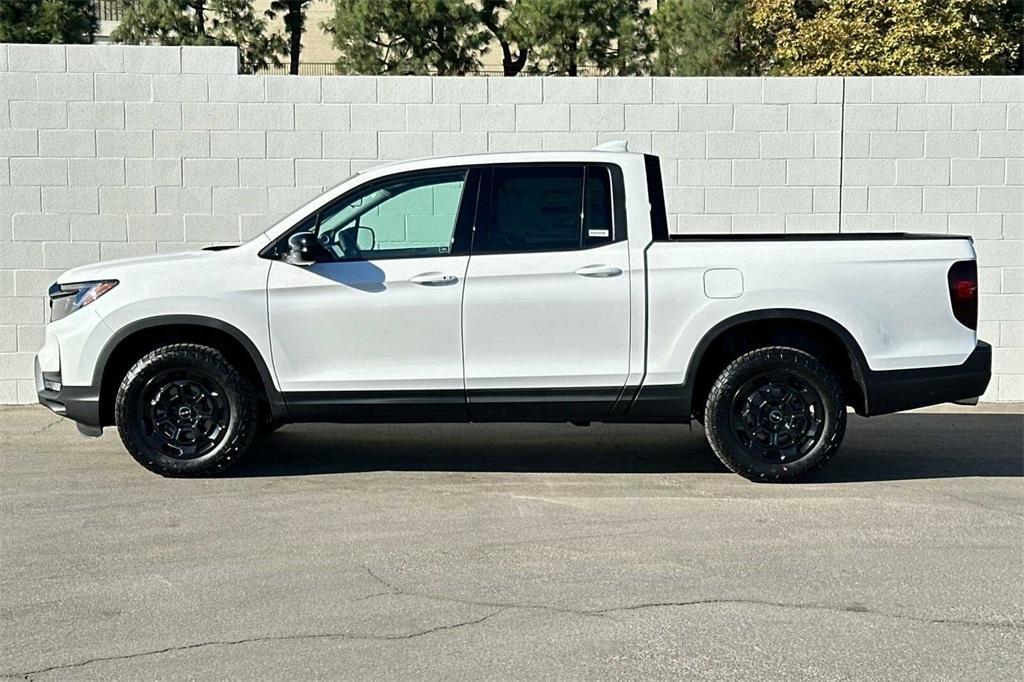 new 2025 Honda Ridgeline car, priced at $43,900