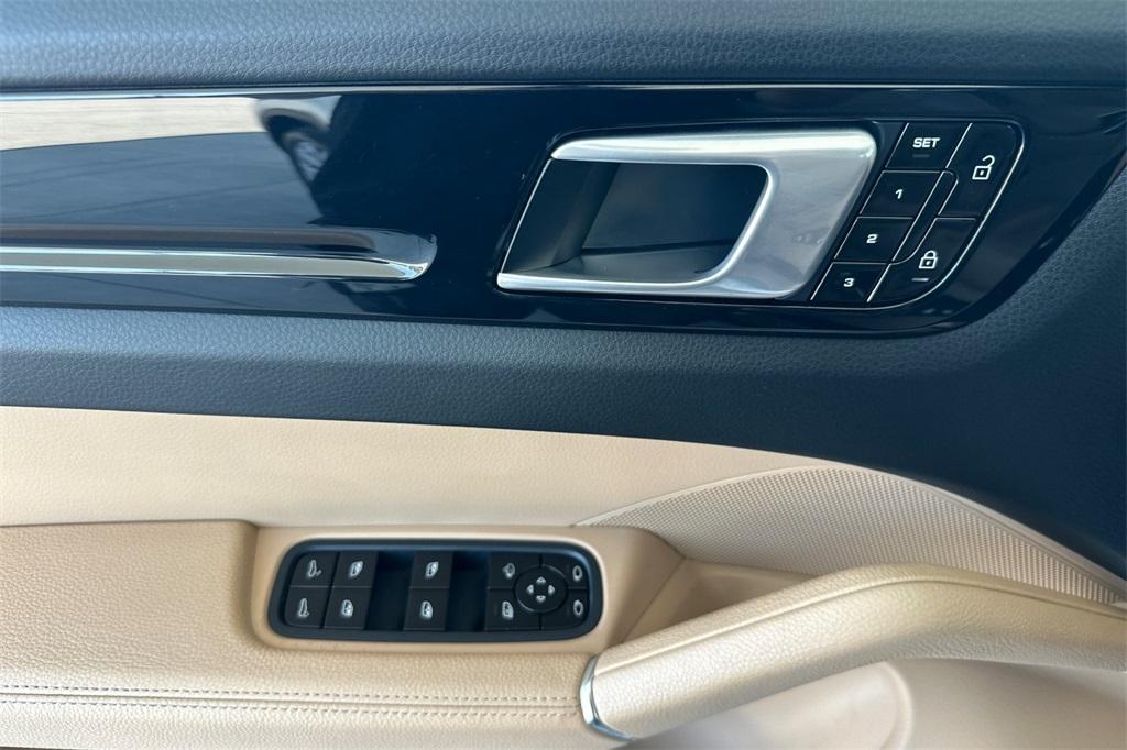 used 2020 Porsche Cayenne car, priced at $38,995