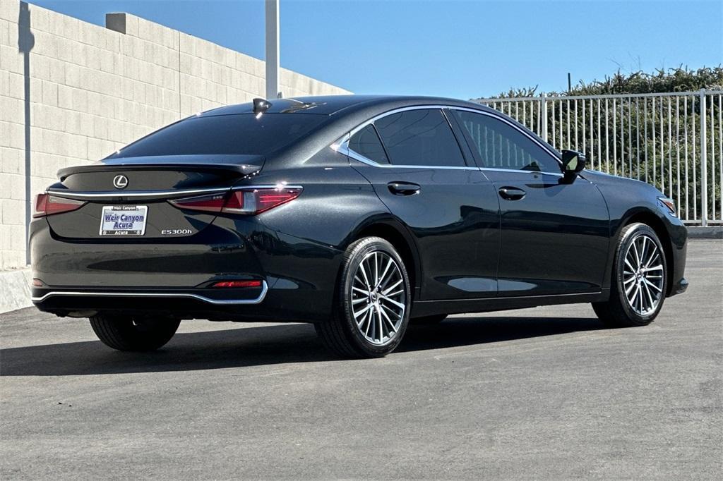 used 2023 Lexus ES 300h car, priced at $40,995