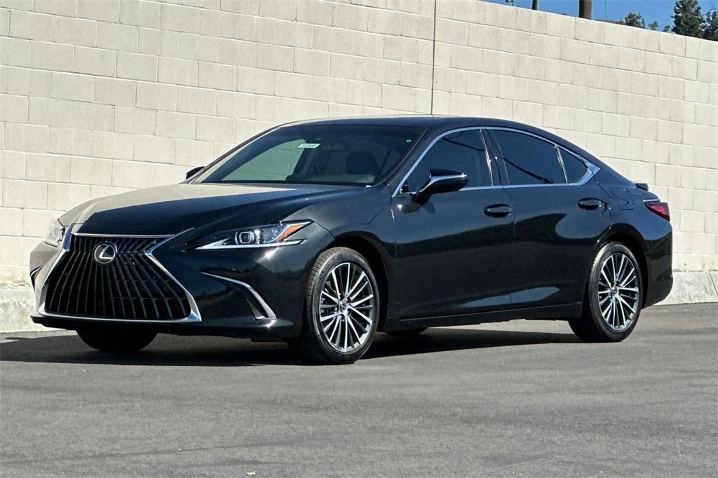 used 2023 Lexus ES 300h car, priced at $40,995