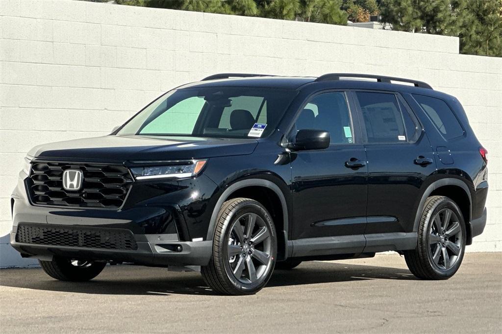 new 2025 Honda Pilot car, priced at $41,650