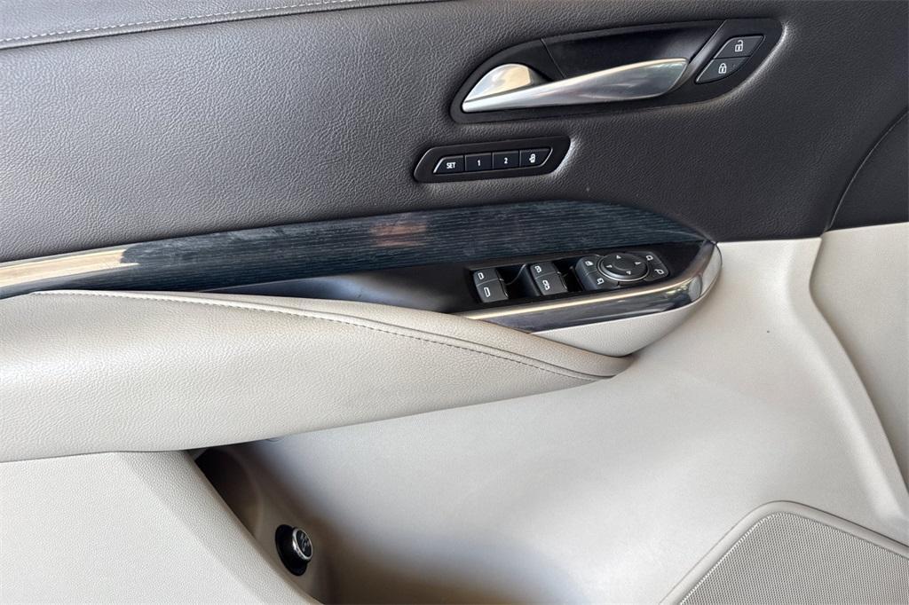 used 2019 Cadillac XT4 car, priced at $18,295