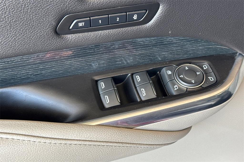 used 2019 Cadillac XT4 car, priced at $18,295