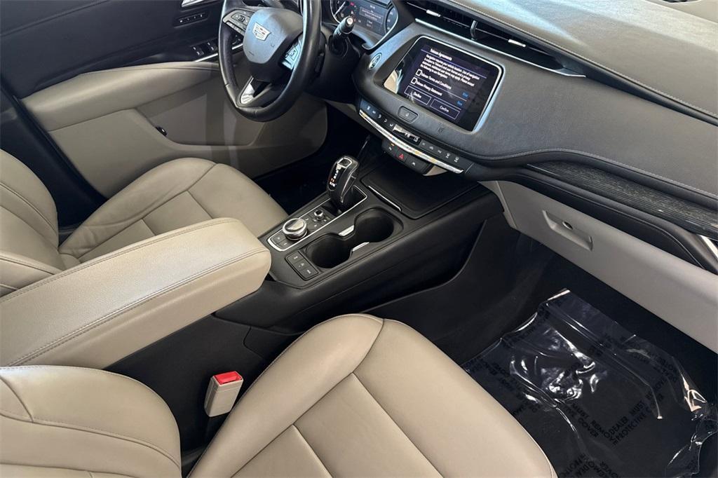 used 2019 Cadillac XT4 car, priced at $18,295