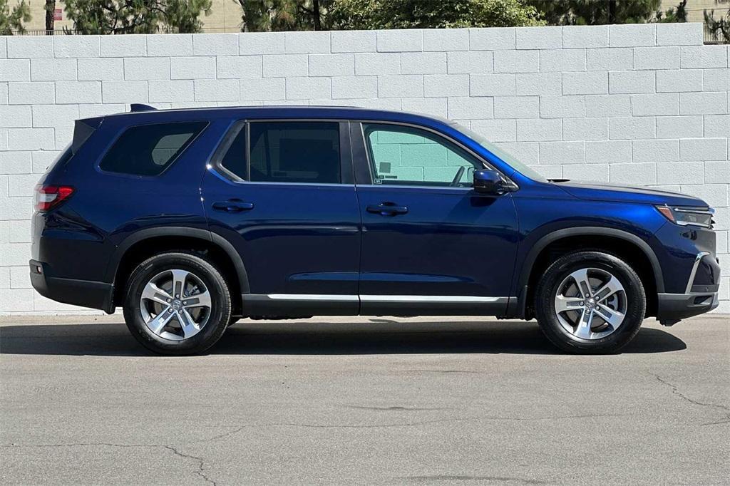 new 2025 Honda Pilot car