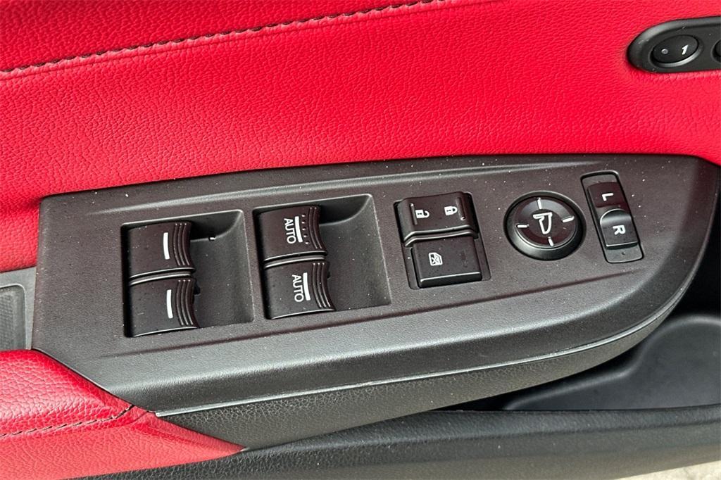 used 2020 Acura ILX car, priced at $26,895