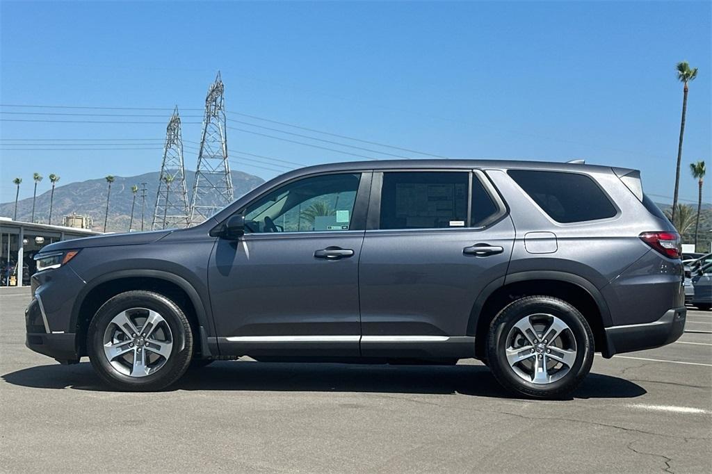 new 2025 Honda Pilot car, priced at $44,311