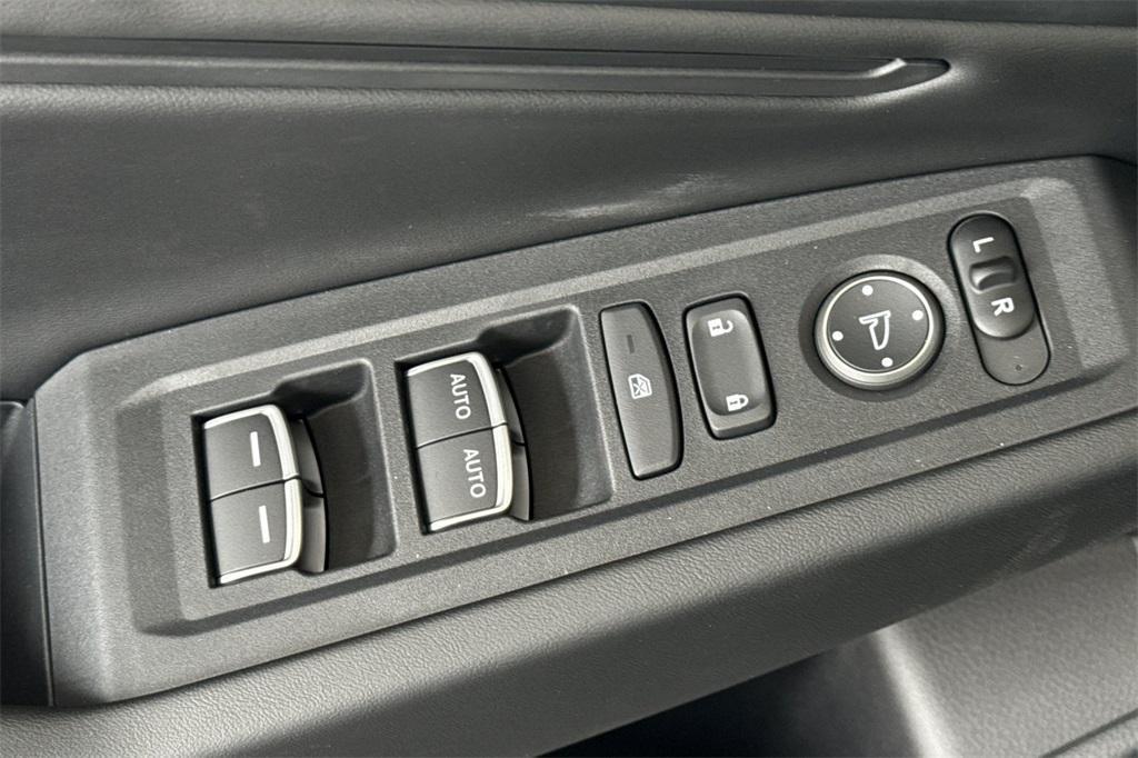 new 2025 Honda Accord Hybrid car, priced at $35,036