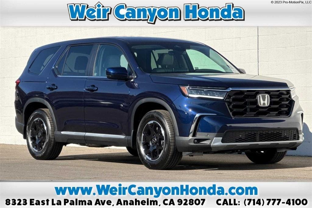 new 2025 Honda Pilot car, priced at $46,795