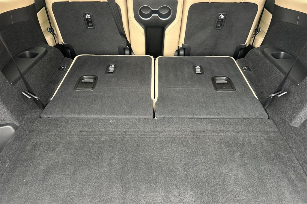 used 2023 Acura MDX car, priced at $39,995