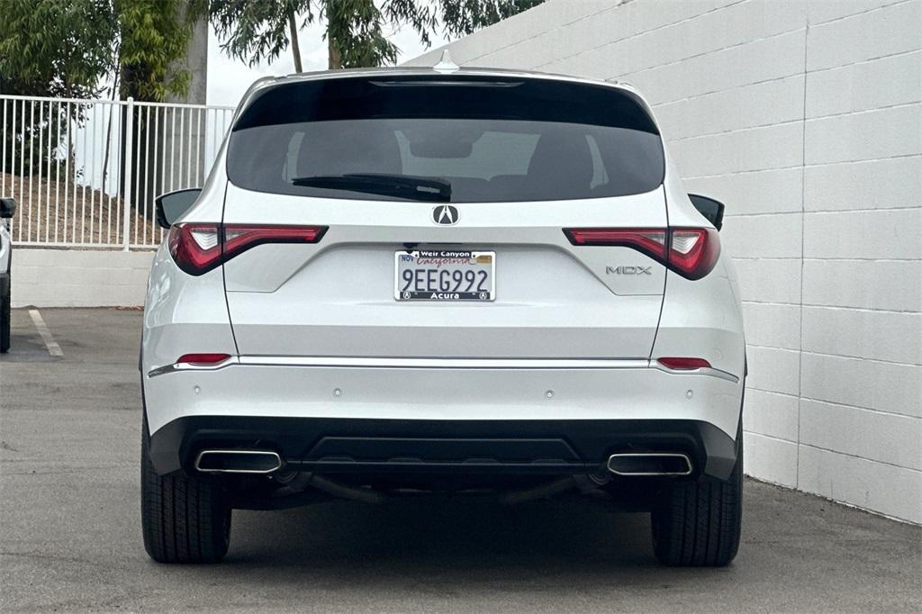 used 2023 Acura MDX car, priced at $39,995