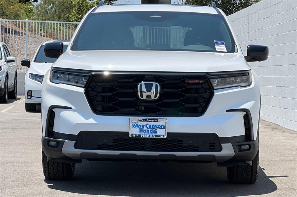 new 2025 Honda Pilot car, priced at $48,722