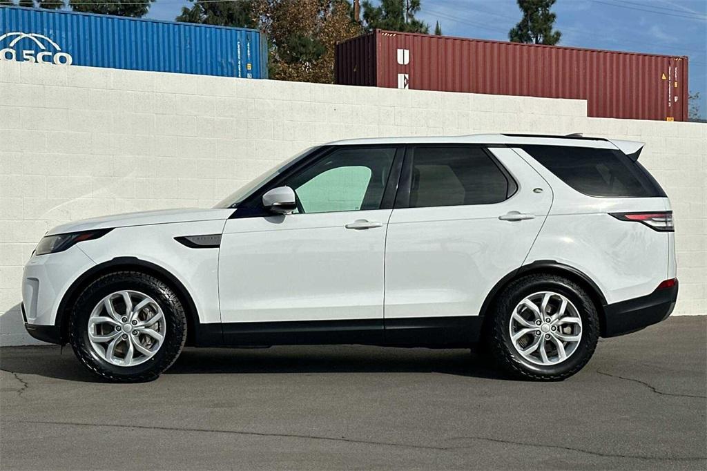 used 2018 Land Rover Discovery car, priced at $19,995