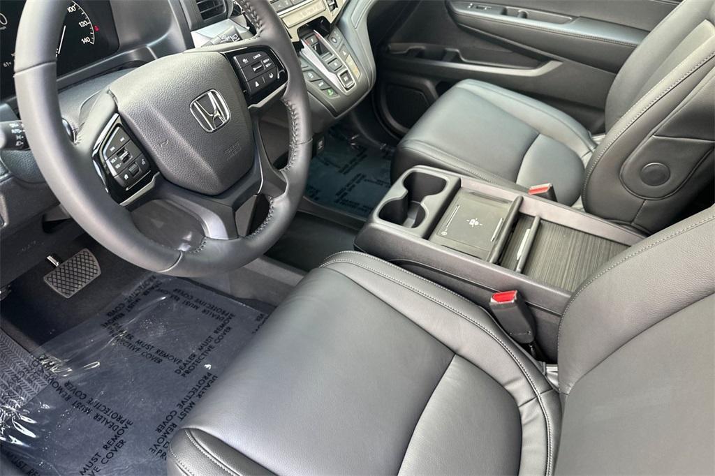 new 2025 Honda Odyssey car, priced at $44,125