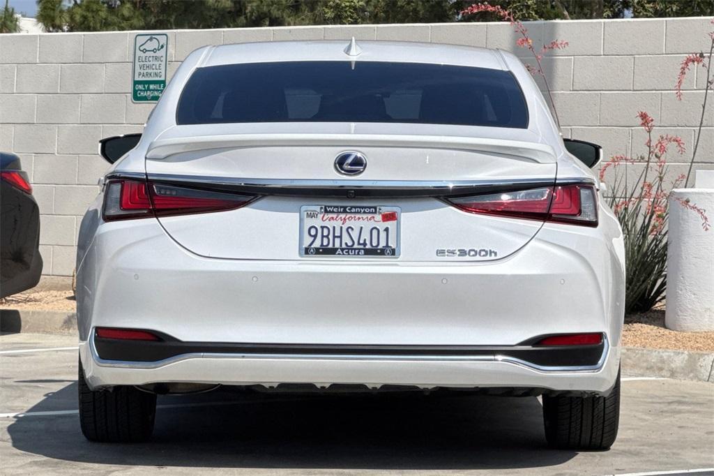 used 2022 Lexus ES 300h car, priced at $36,995