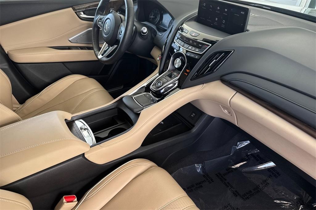 used 2024 Acura RDX car, priced at $44,995