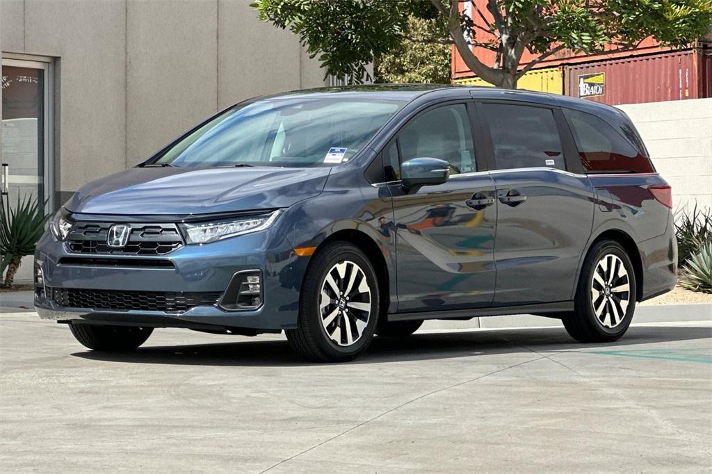 new 2026 Honda Odyssey car, priced at $44,290