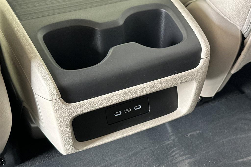 new 2026 Honda Odyssey car, priced at $44,290