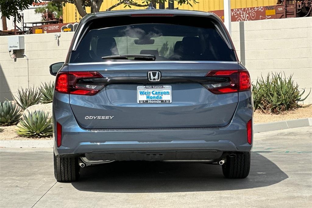 new 2026 Honda Odyssey car, priced at $44,290